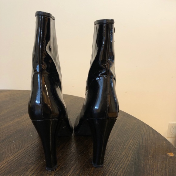 Stuart Weitzman ankle booties - NEW - Picture 3 of 3